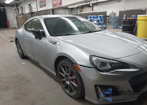 2017 Subaru Brz Limited из США, поврежденный, VIN JF1ZCAC19H9604863